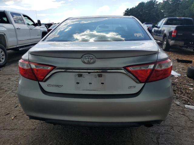  TOYOTA CAMRY 2016 Srebrny