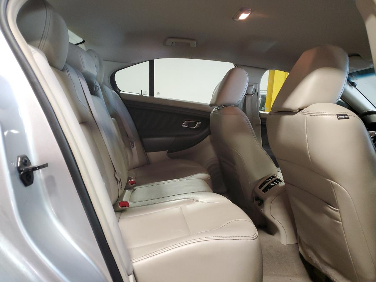 2010 Ford Taurus Sel VIN: 1FAHP2HW0AG103906 Lot: 63435455