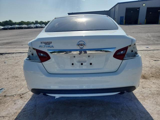  NISSAN ALTIMA 2018 Biały