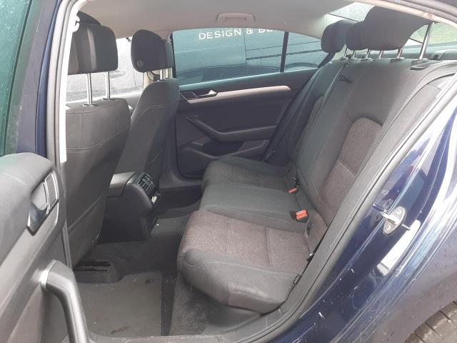 2017 VOLKSWAGEN PASSAT SE