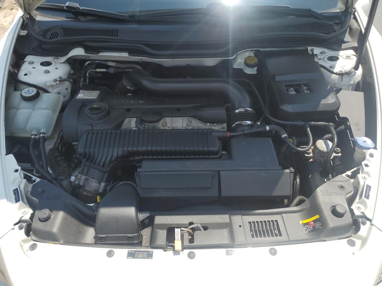 2011 Volvo C30 T5 VIN: YV1672MK3B2224670 Lot: 66259645