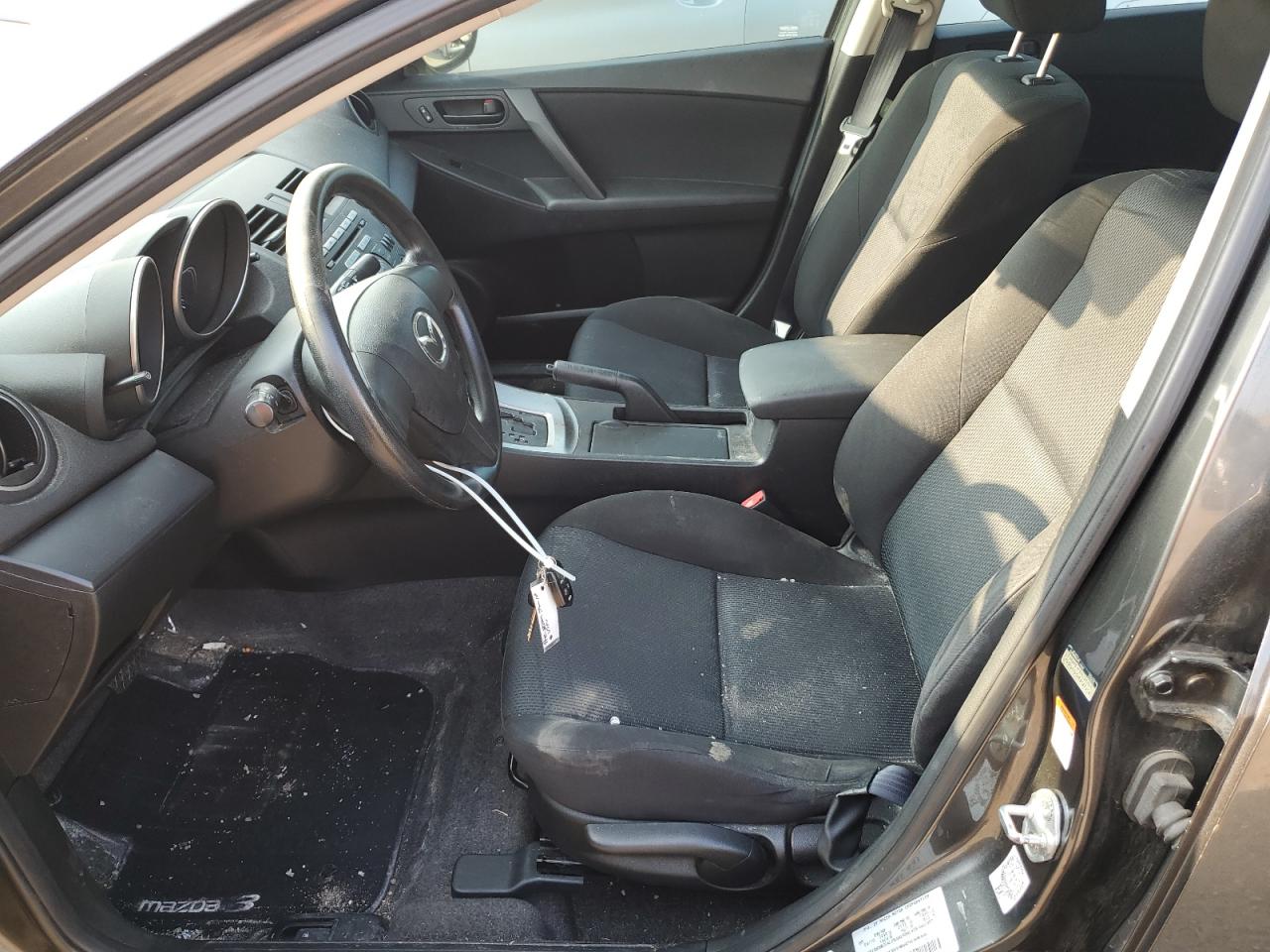 2010 Mazda 3 I VIN: JM1BL1SF0A1352255 Lot: 63983095