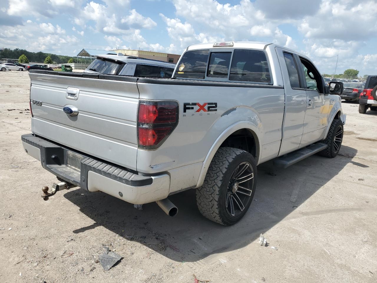 2011 Ford F150 Super Cab VIN: 1FTFX1CT9BKE07324 Lot: 64963805