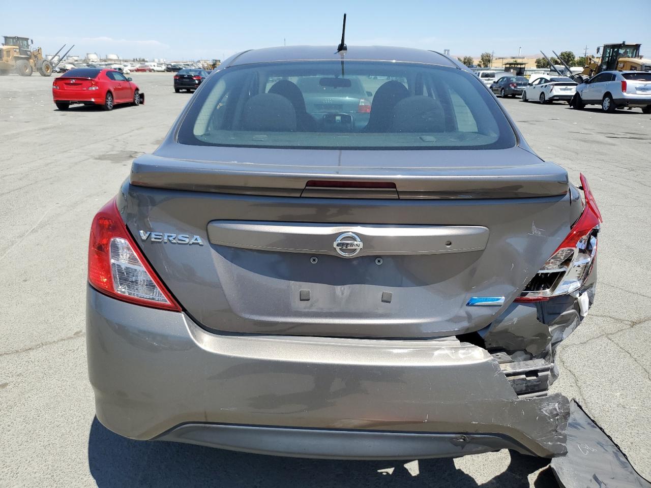2015 Nissan Versa S VIN: 3N1CN7AP7FL812316 Lot: 86405455