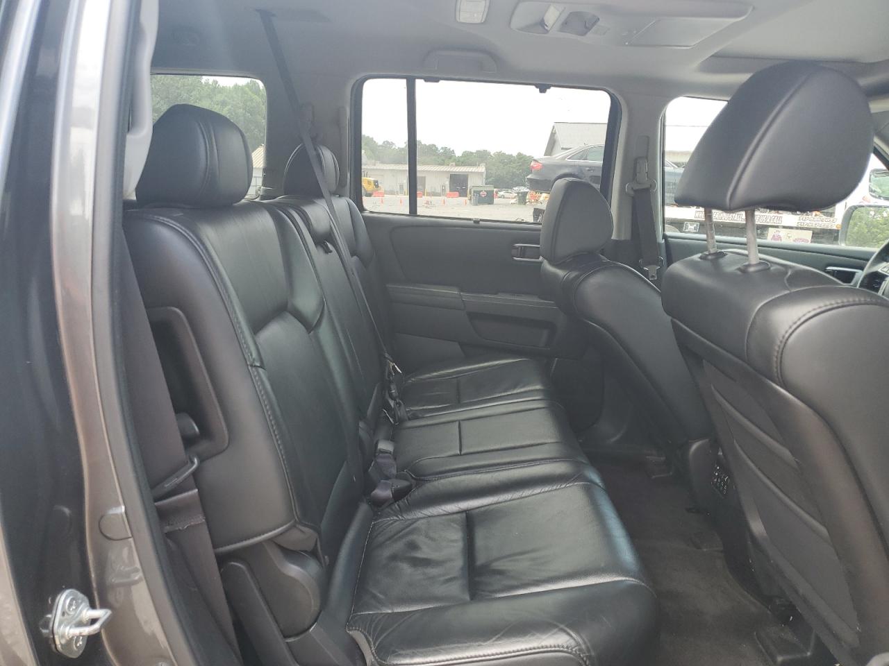 2011 Honda Pilot Touring VIN: 5FNYF4H92BB076805 Lot: 63806985