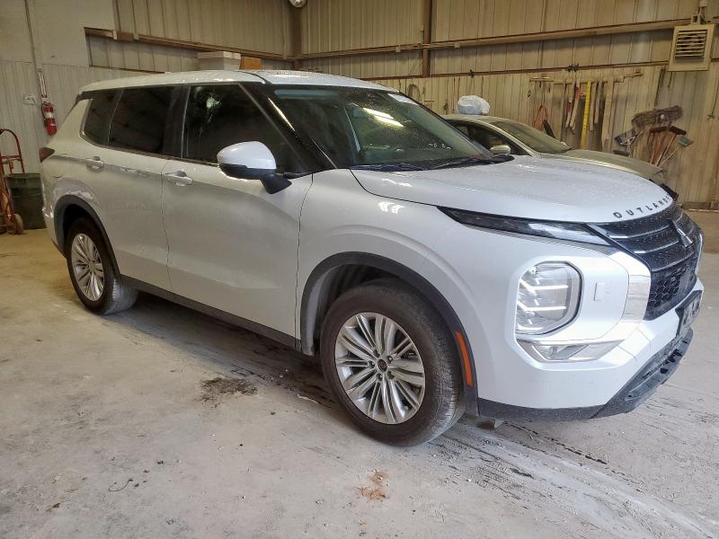  MITSUBISHI OUTLANDER 2024 Белы