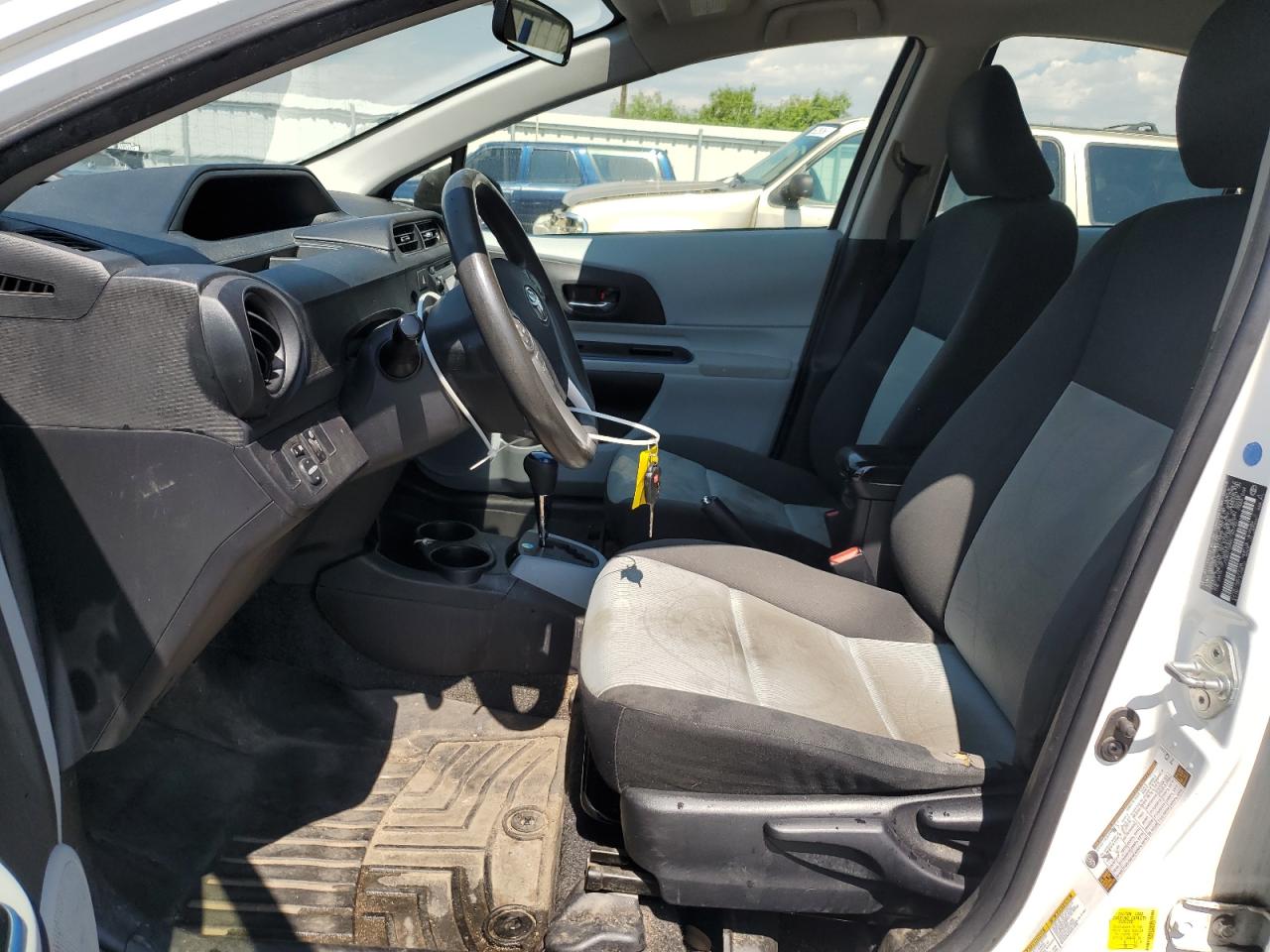 2013 Toyota Prius C VIN: JTDKDTB36D1537221 Lot: 65283775