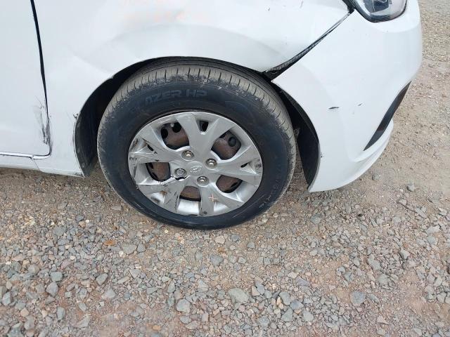 2014 HYUNDAI I10 SE