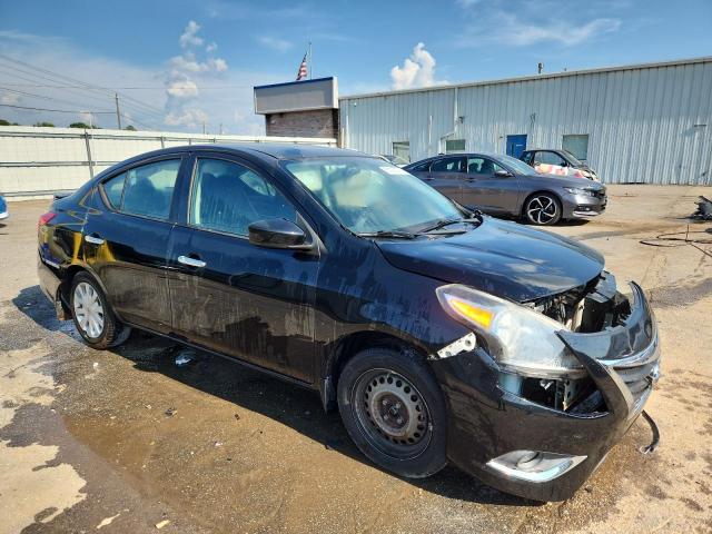  NISSAN VERSA 2015 Czarny
