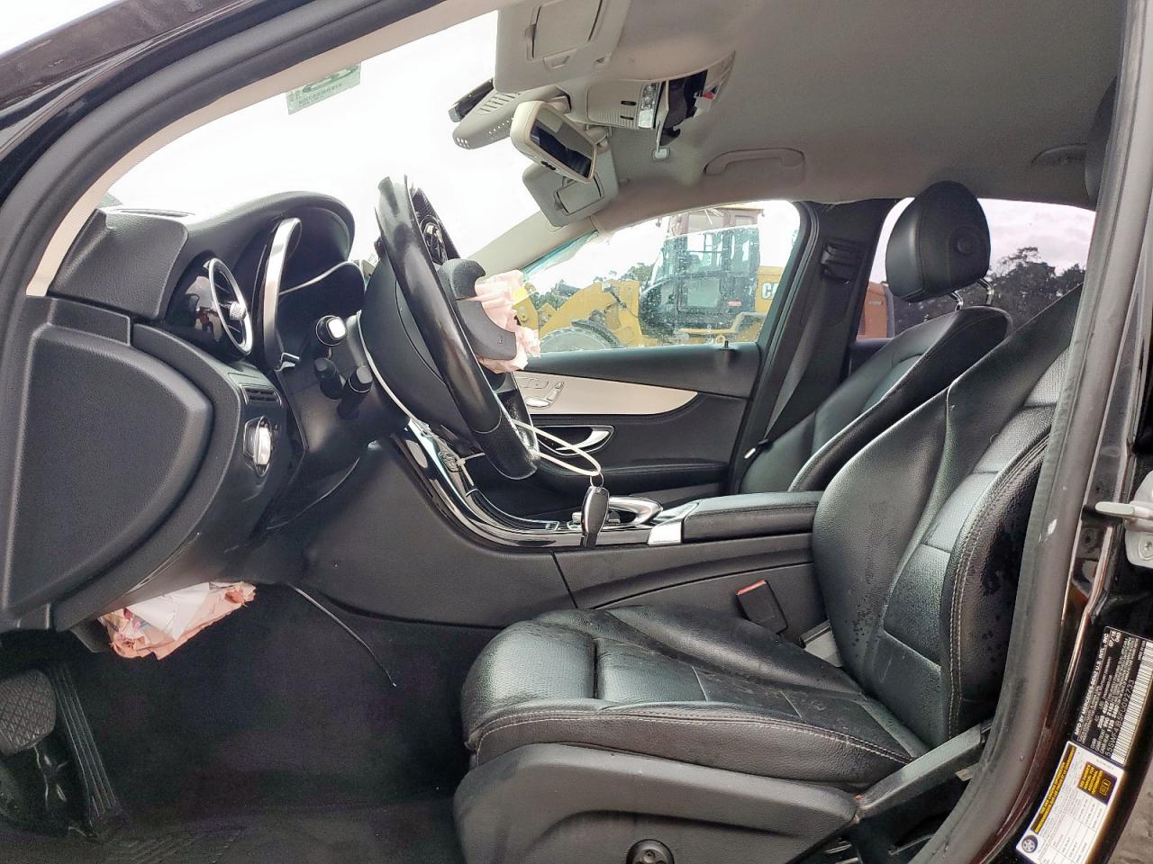 2015 Mercedes-Benz C 300 VIN: 55SWF4JB5FU092733 Lot: 65744925