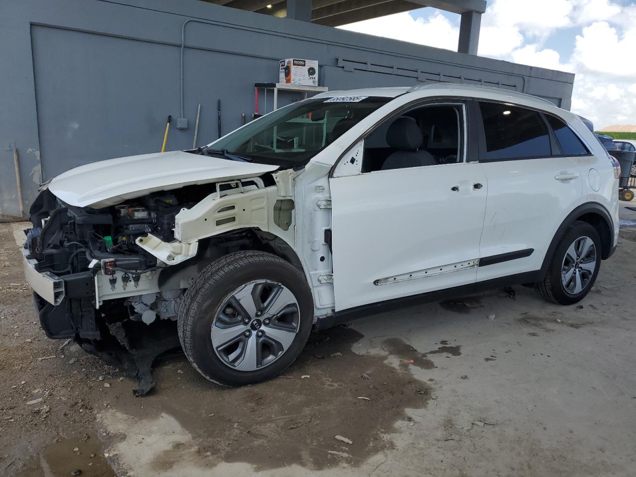 kndcb3lc7k5217193 KNDCB3LC7K5217193 2019 Kia Niro Fe