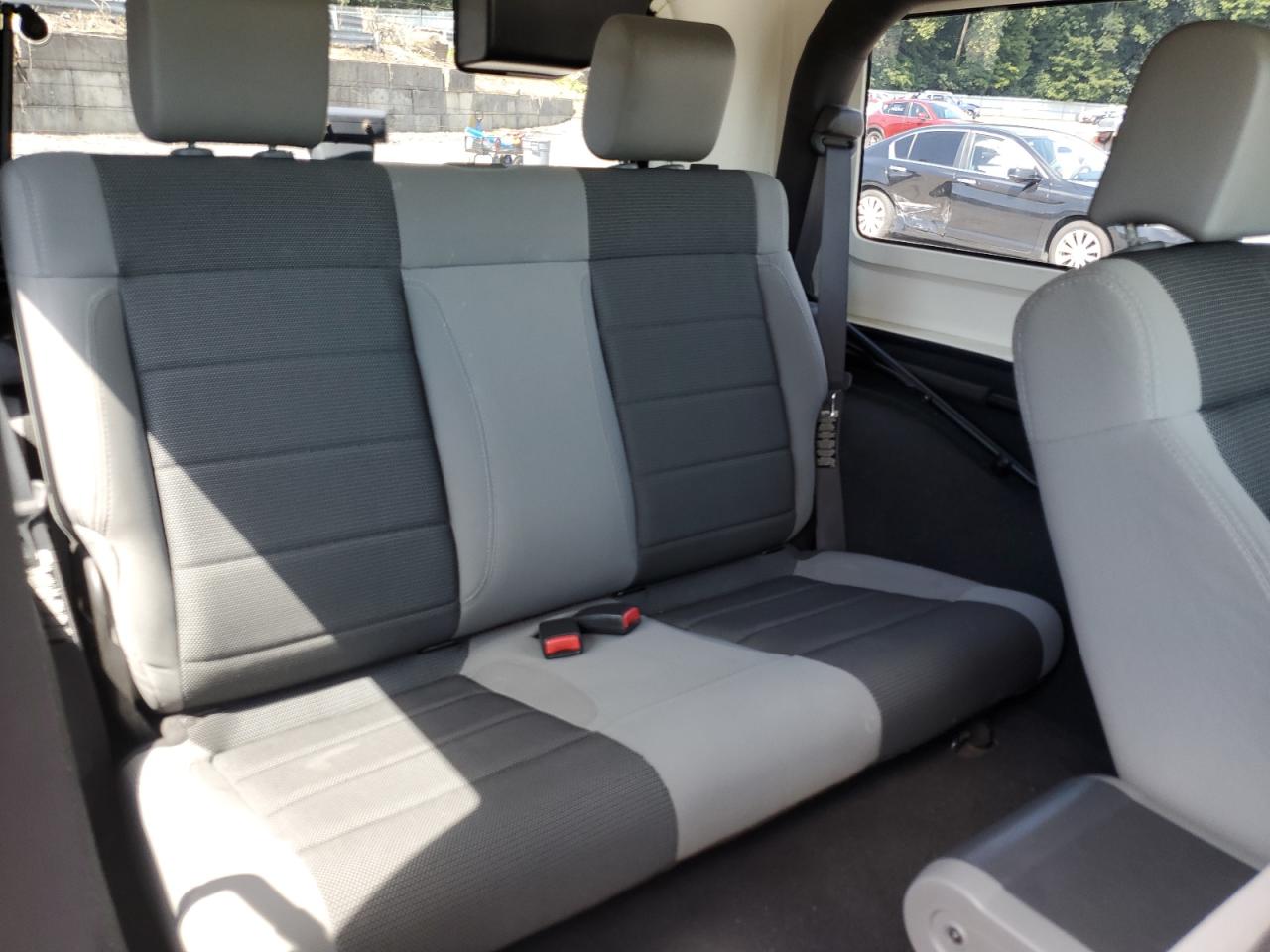 2007 Jeep Wrangler X VIN: 1J4FA24117L170294 Lot: 64806715