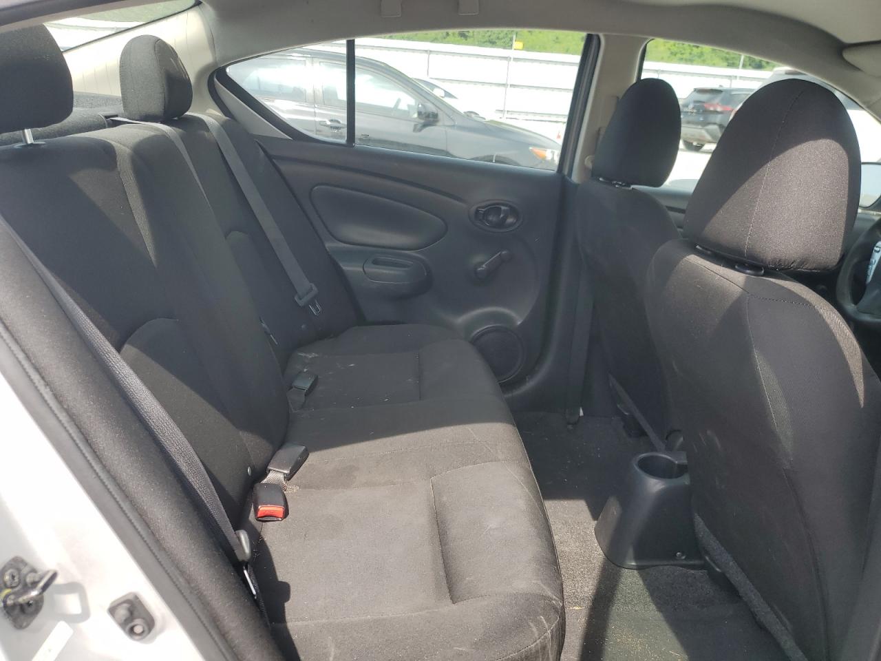 2019 Nissan Versa S VIN: 3N1CN7AP3KL813750 Lot: 65119575