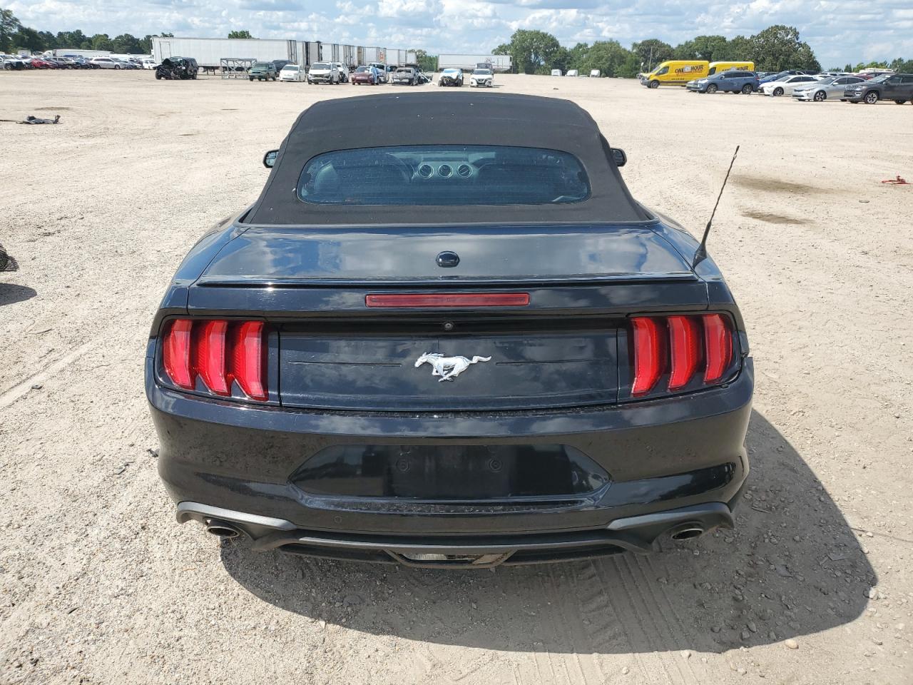 2018 Ford Mustang VIN: 1FATP8UH1J5167727 Lot: 64234785