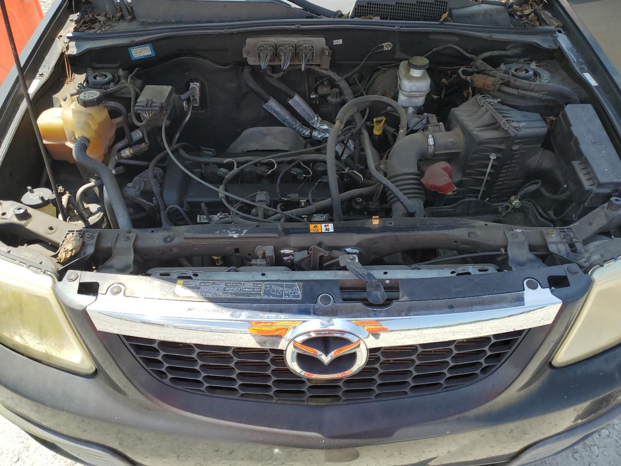 2008 Mazda Tribute I VIN: 4F2CZ02Z48KM18527 Lot: 66858035