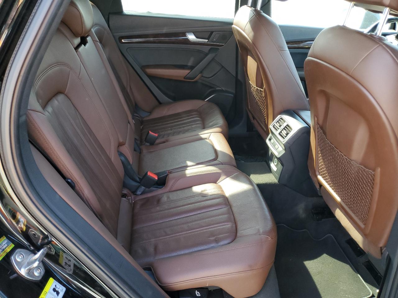 2018 Audi Q5 Premium VIN: WA1ANAFY8J2063114 Lot: 65220435
