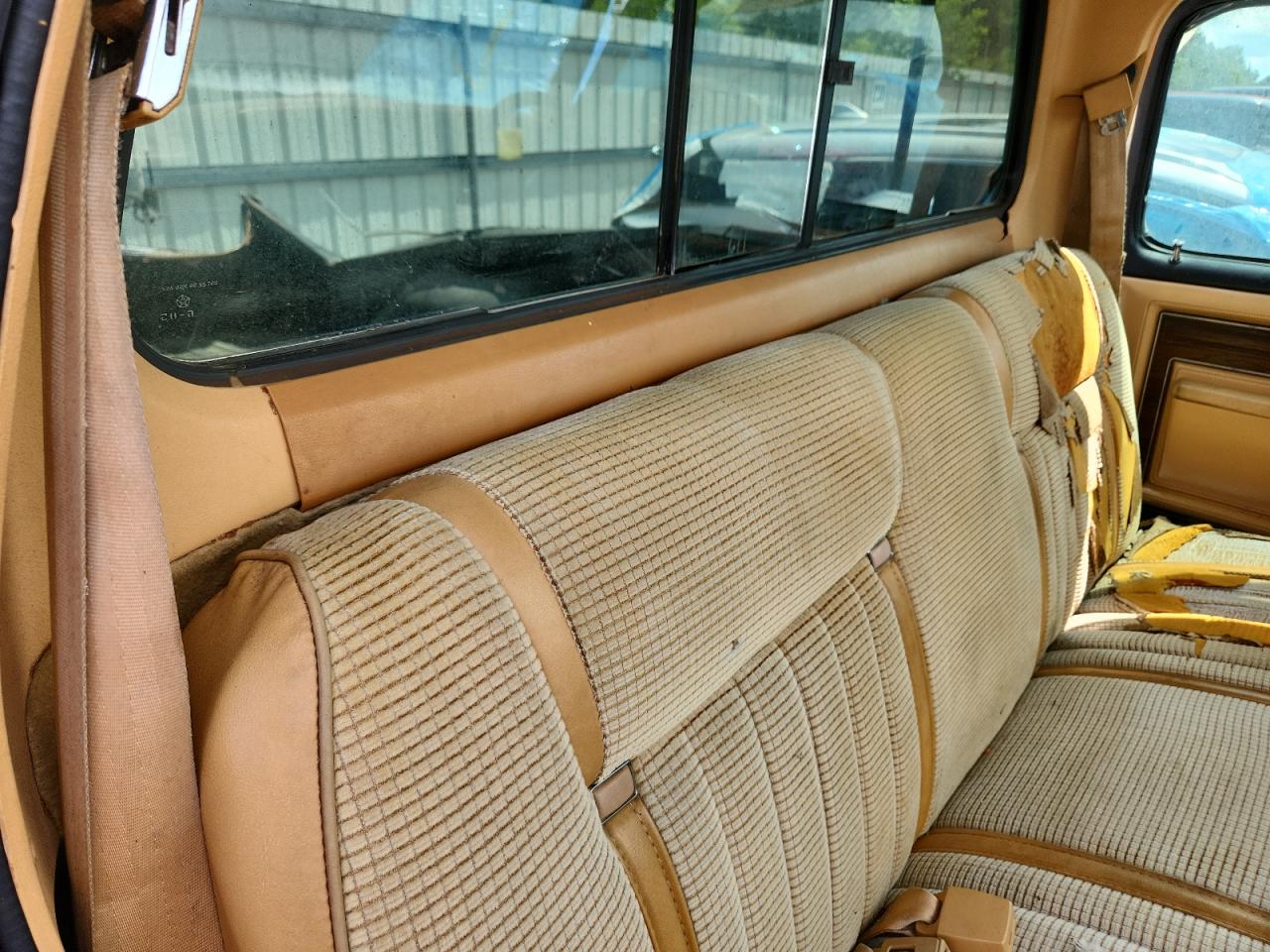 1985 Dodge W-Series W100 VIN: 1B7HW14W3FS710142 Lot: 60794685