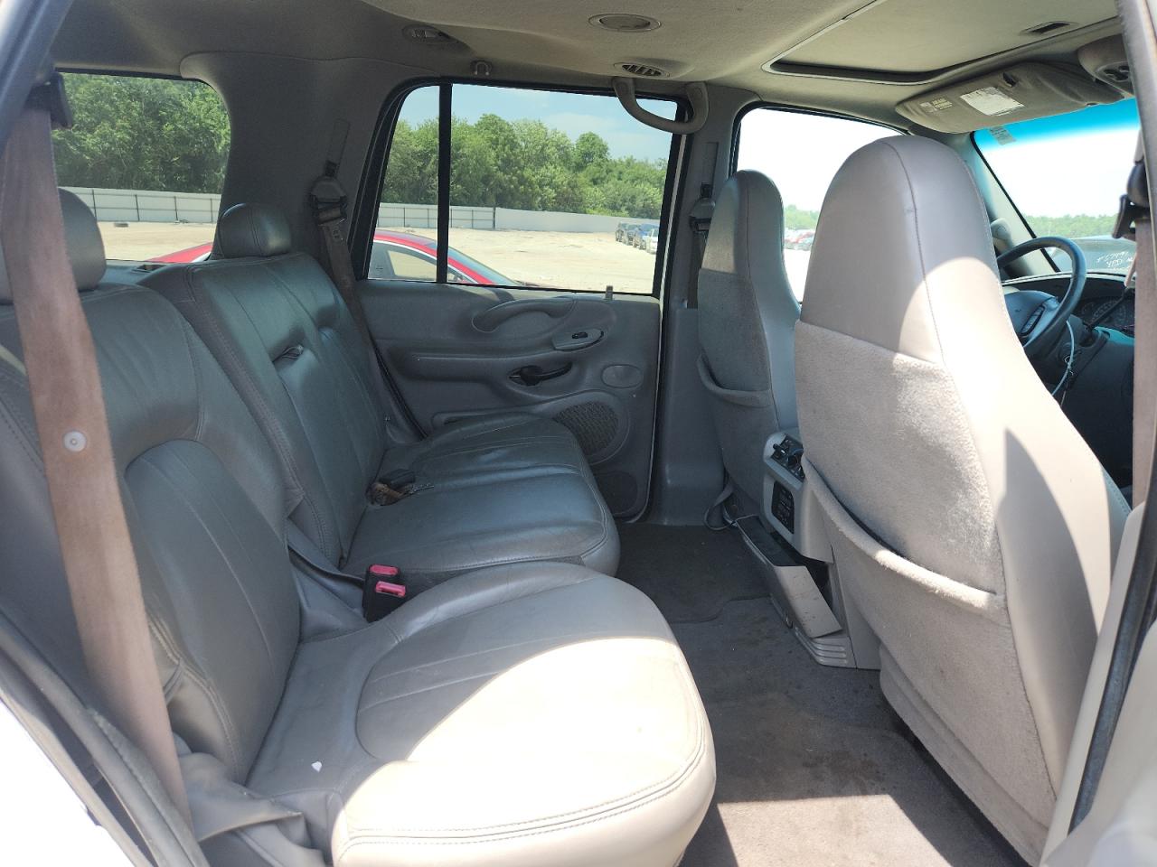 2000 Ford Expedition Eddie Bauer VIN: 1FMPU18L2YLC49428 Lot: 65583415