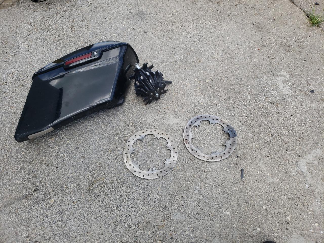 2018 Harley-Davidson Flhxs Street Glide Special VIN: 1HD1KRC17JB613549 Lot: 66484245