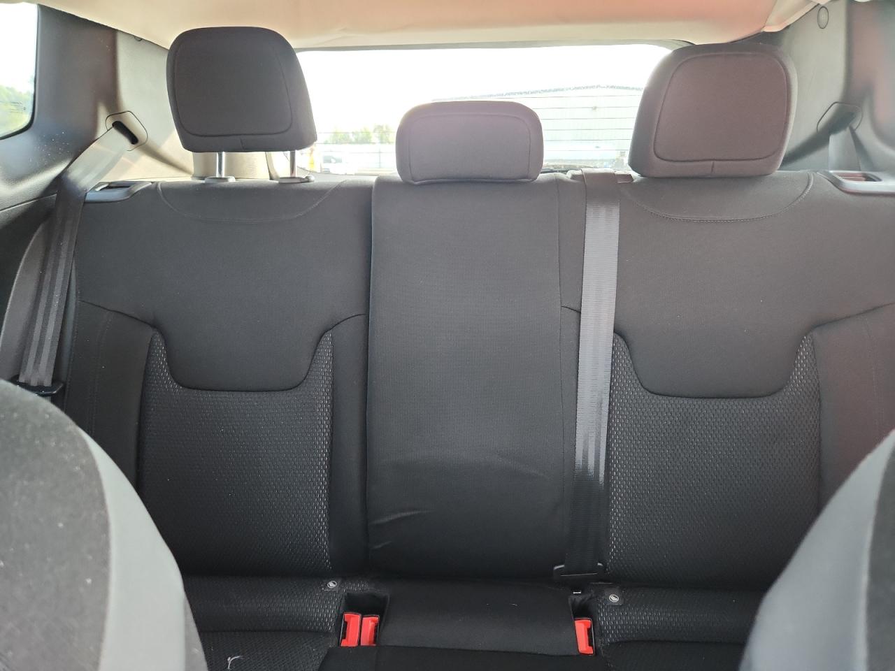 2020 Jeep Renegade Latitude VIN: ZACNJABB8LPL83298 Lot: 65628835