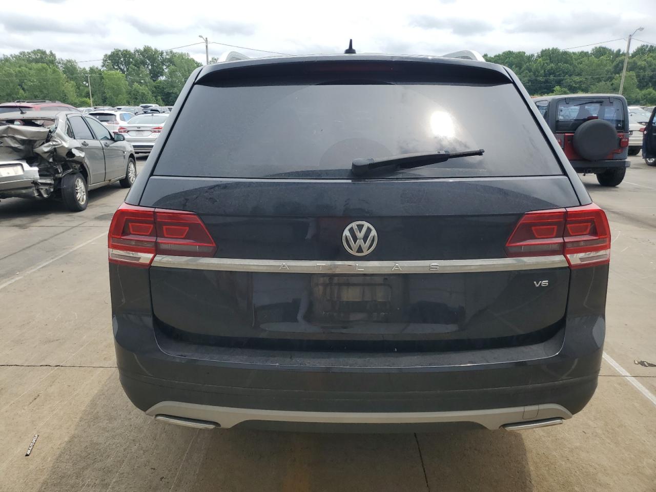 2018 Volkswagen Atlas S VIN: 1V2AR2CA5JC538489 Lot: 64244305