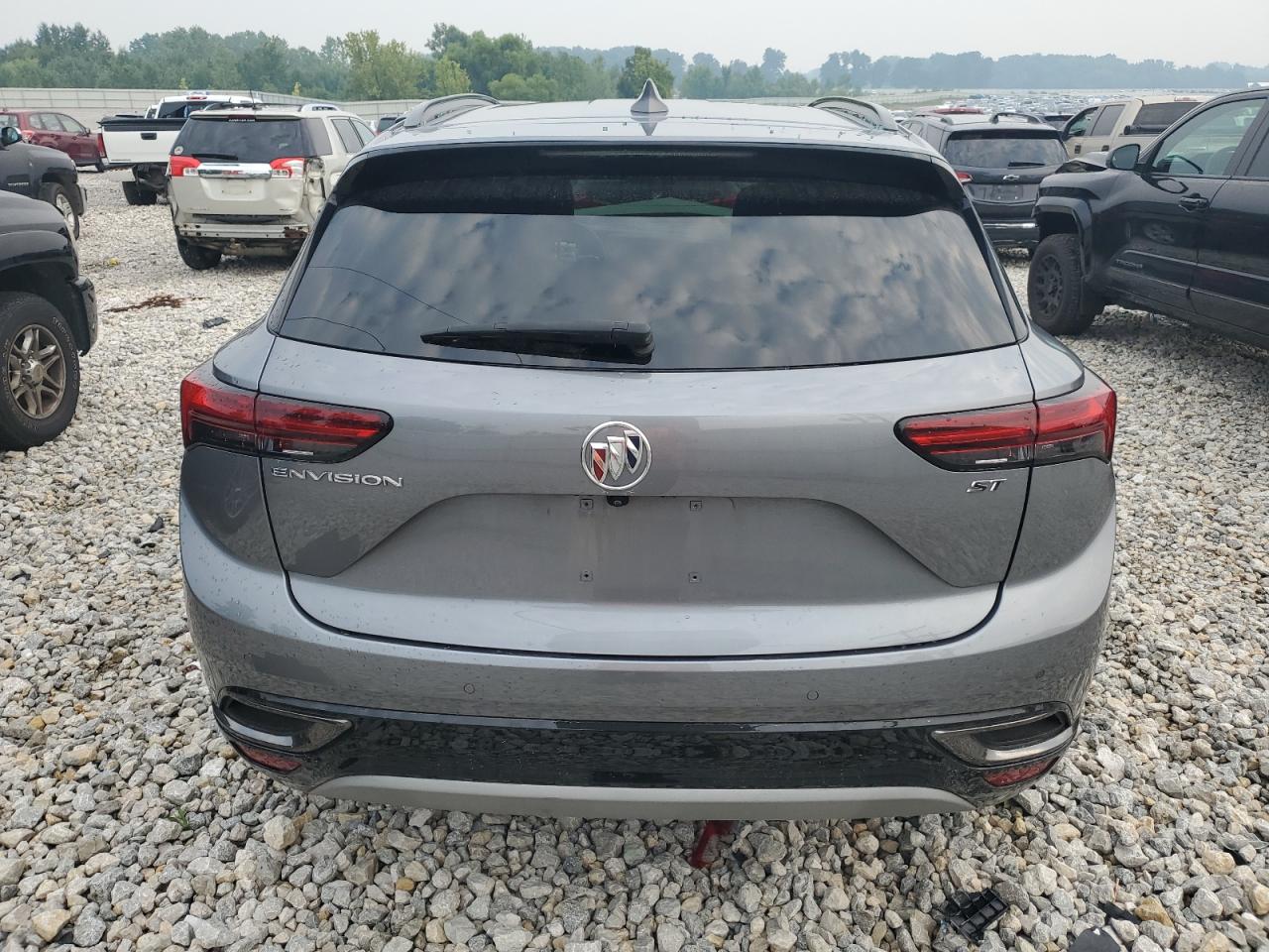 2022 Buick Envision Preferred VIN: LRBAZLR48ND111685 Lot: 66724075