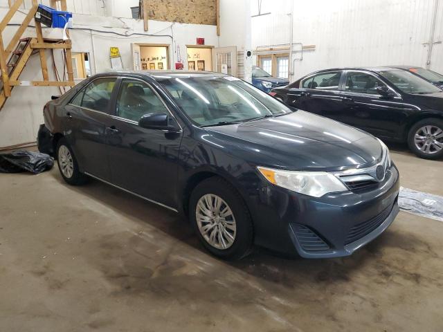  TOYOTA CAMRY 2014 Granatowy