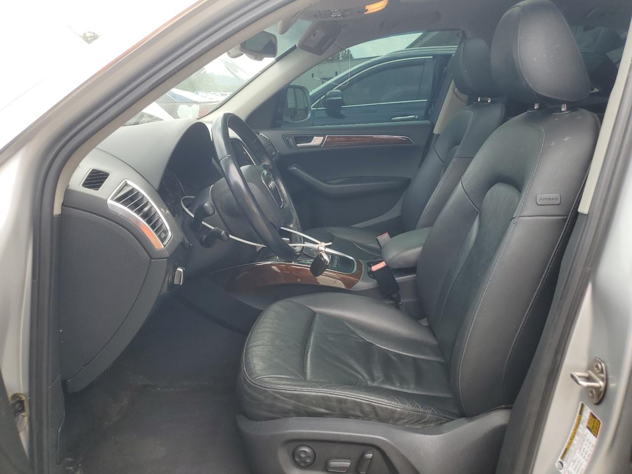 2010 Audi Q5 Premium Plus VIN: WA1LKAFP4AA012644 Lot: 64171485