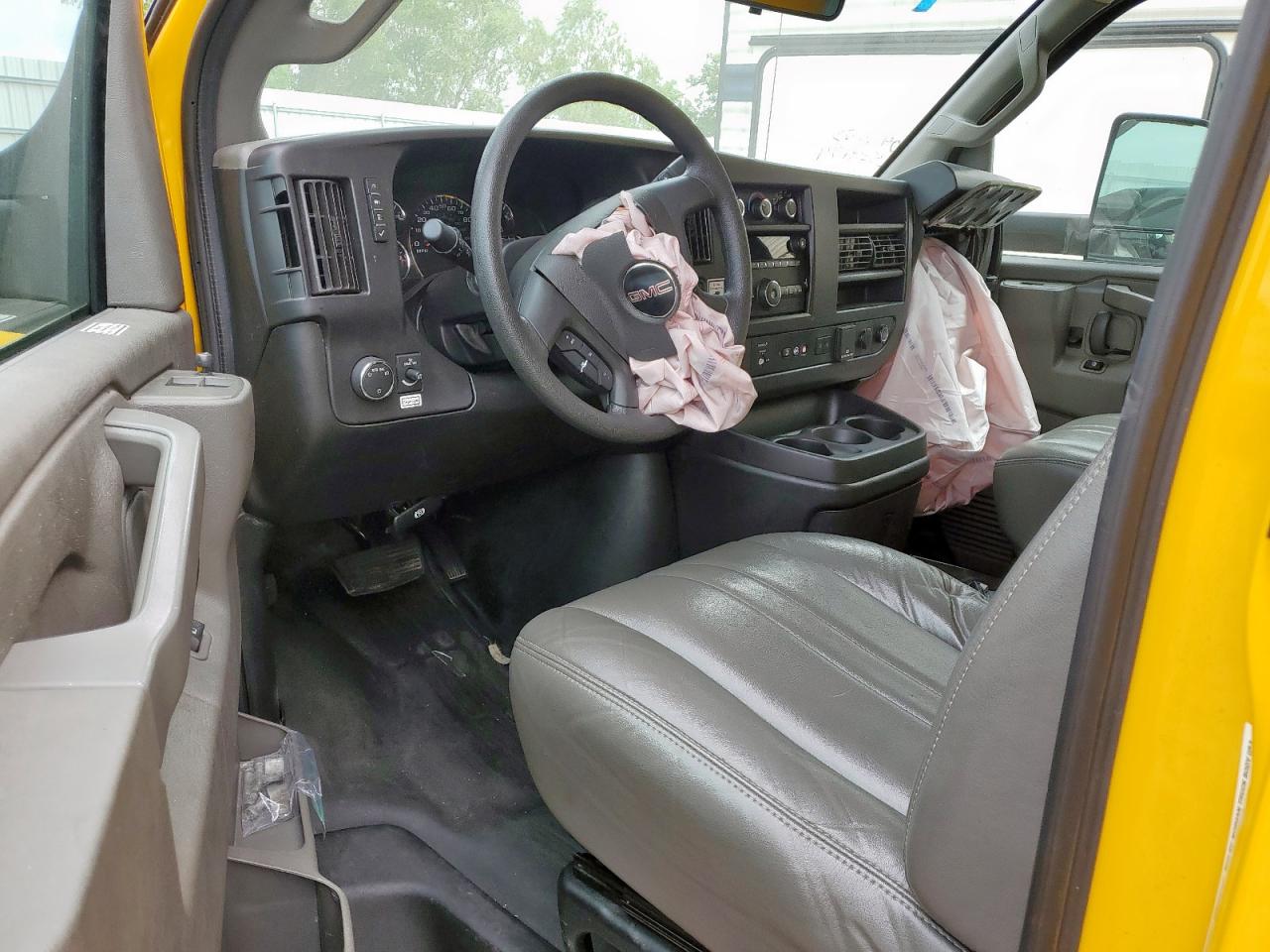 2022 GMC Savana Cutaway G3500 VIN: 7GZ37TC7XNN005013 Lot: 65619535