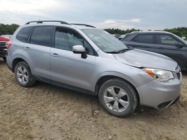  SUBARU FORESTER 2015 Srebrny