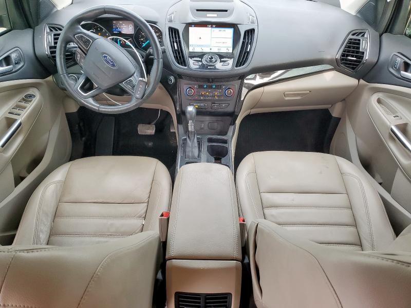  FORD ESCAPE 2017 Beżowy