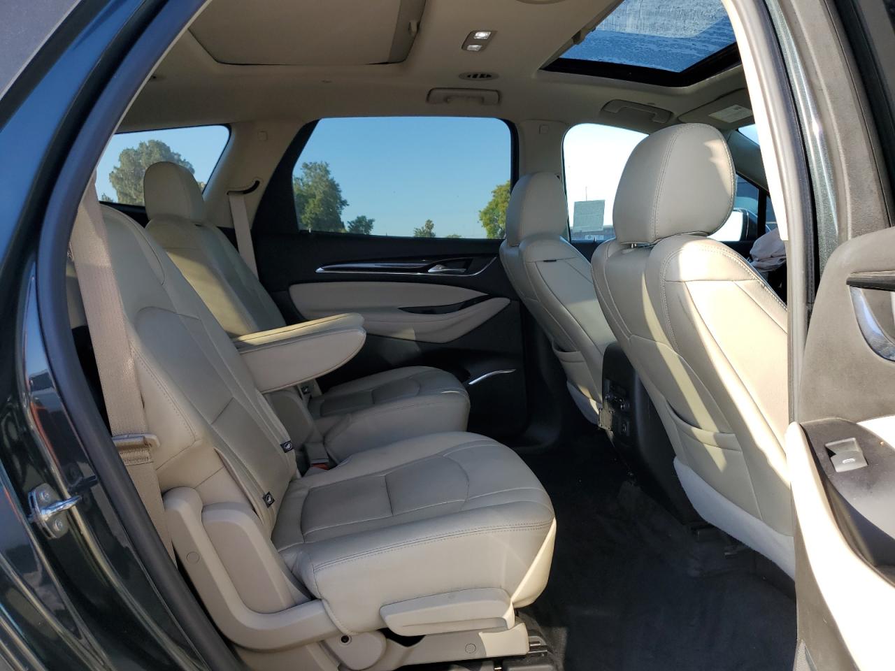 2019 Buick Enclave Essence VIN: 5GAERBKW5KJ118374 Lot: 63709155