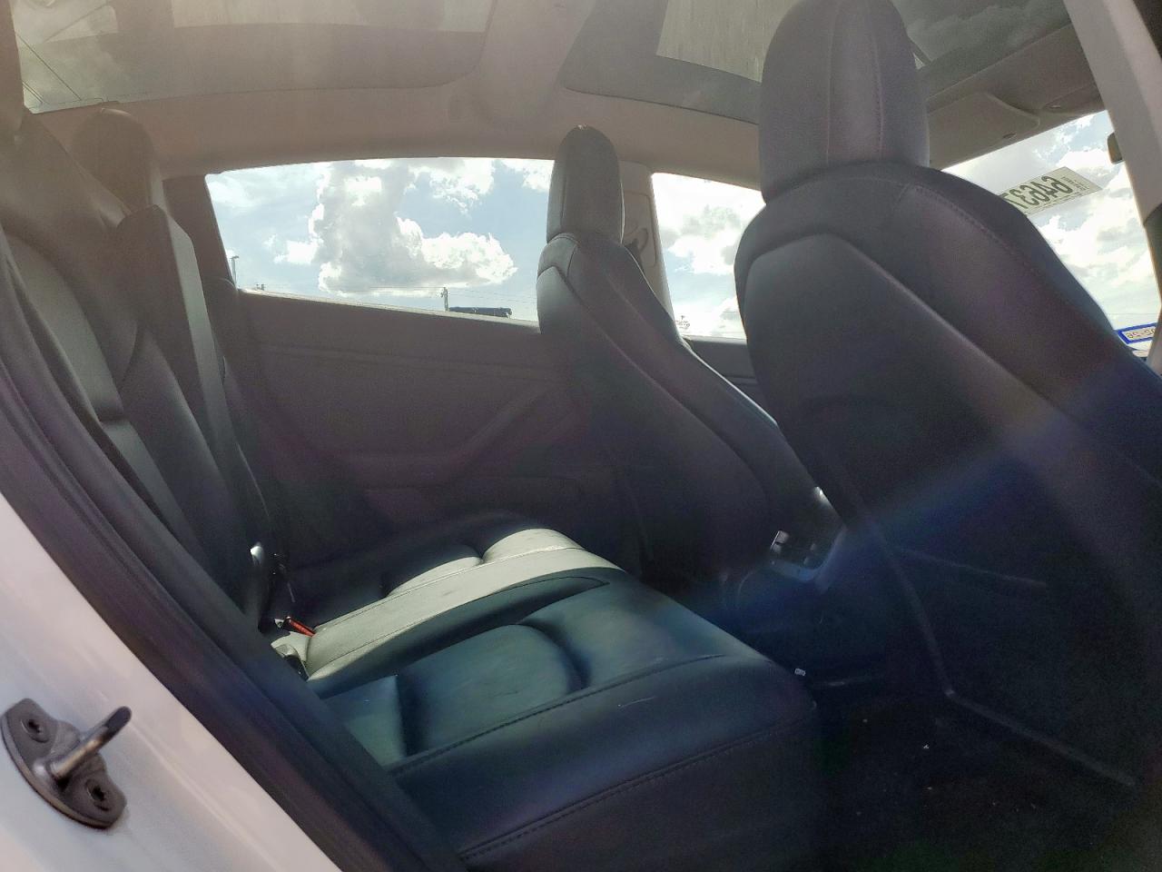 2019 Tesla Model 3 VIN: 5YJ3E1EB6KF151055 Lot: 64637755