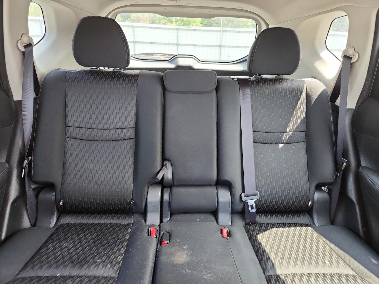 2018 Nissan Rogue S VIN: KNMAT2MV9JP608492 Lot: 64958025
