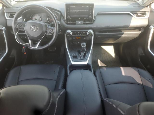  TOYOTA RAV4 2019 Серебристый