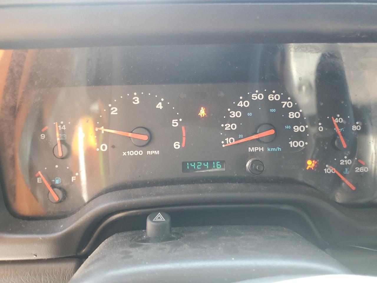 2002 Jeep Wrangler / Tj X VIN: 1J4FA39S42P773183 Lot: 63332355