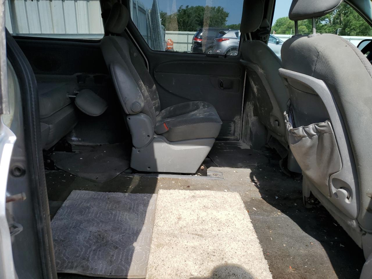 2005 Dodge Grand Caravan Se VIN: 1D4GP24R85B212867 Lot: 65451145