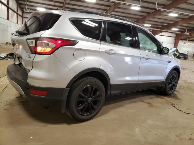  FORD ESCAPE 2017 Silver