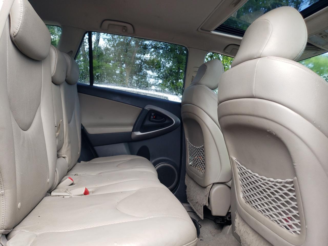 2007 Toyota Rav4 Limited VIN: JTMBK31V276021700 Lot: 62635485