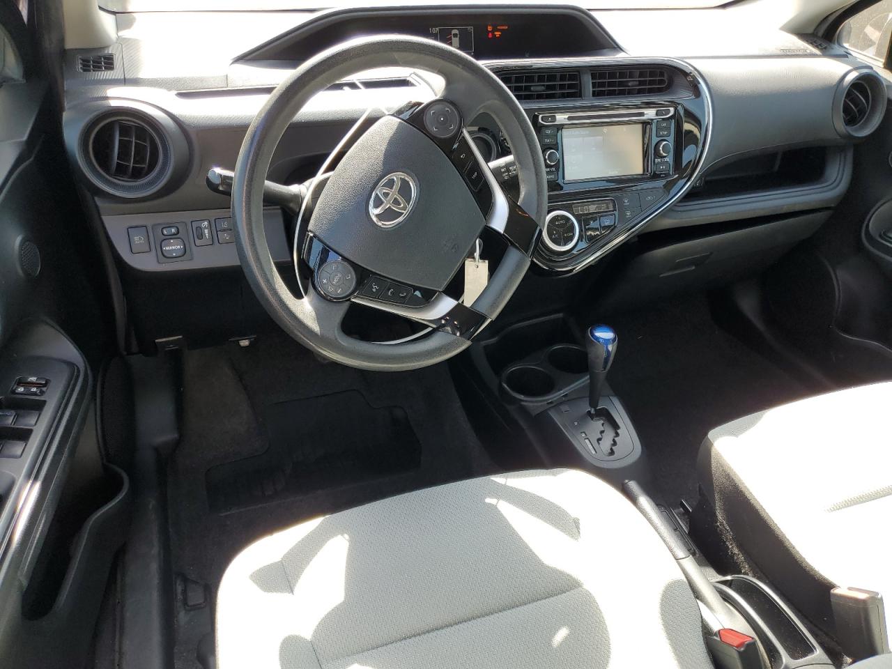 2018 Toyota Prius C VIN: JTDKDTB36J1619333 Lot: 63106895