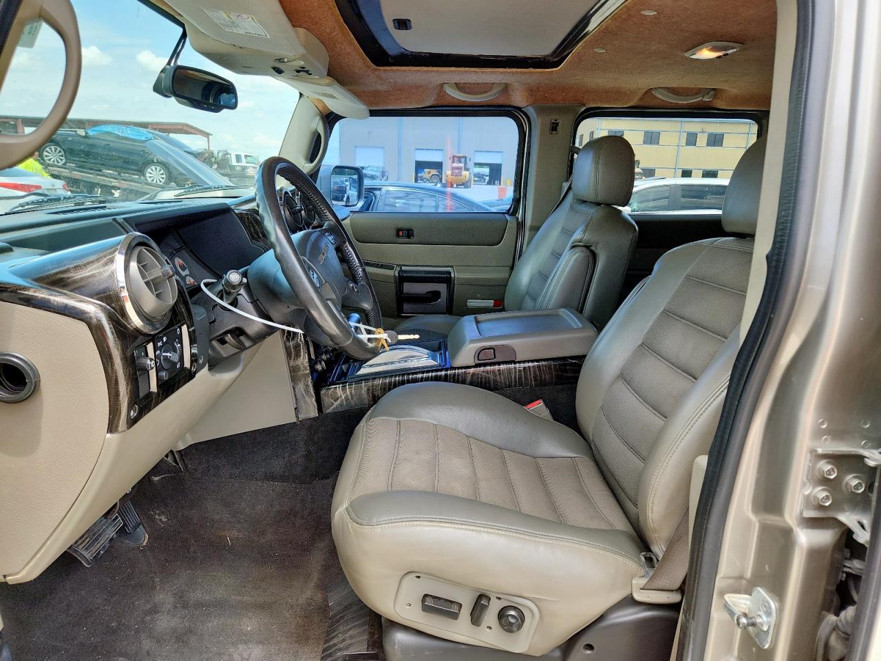 2003 Hummer H2 VIN: 5GRGN23UX3H123724 Lot: 63263375