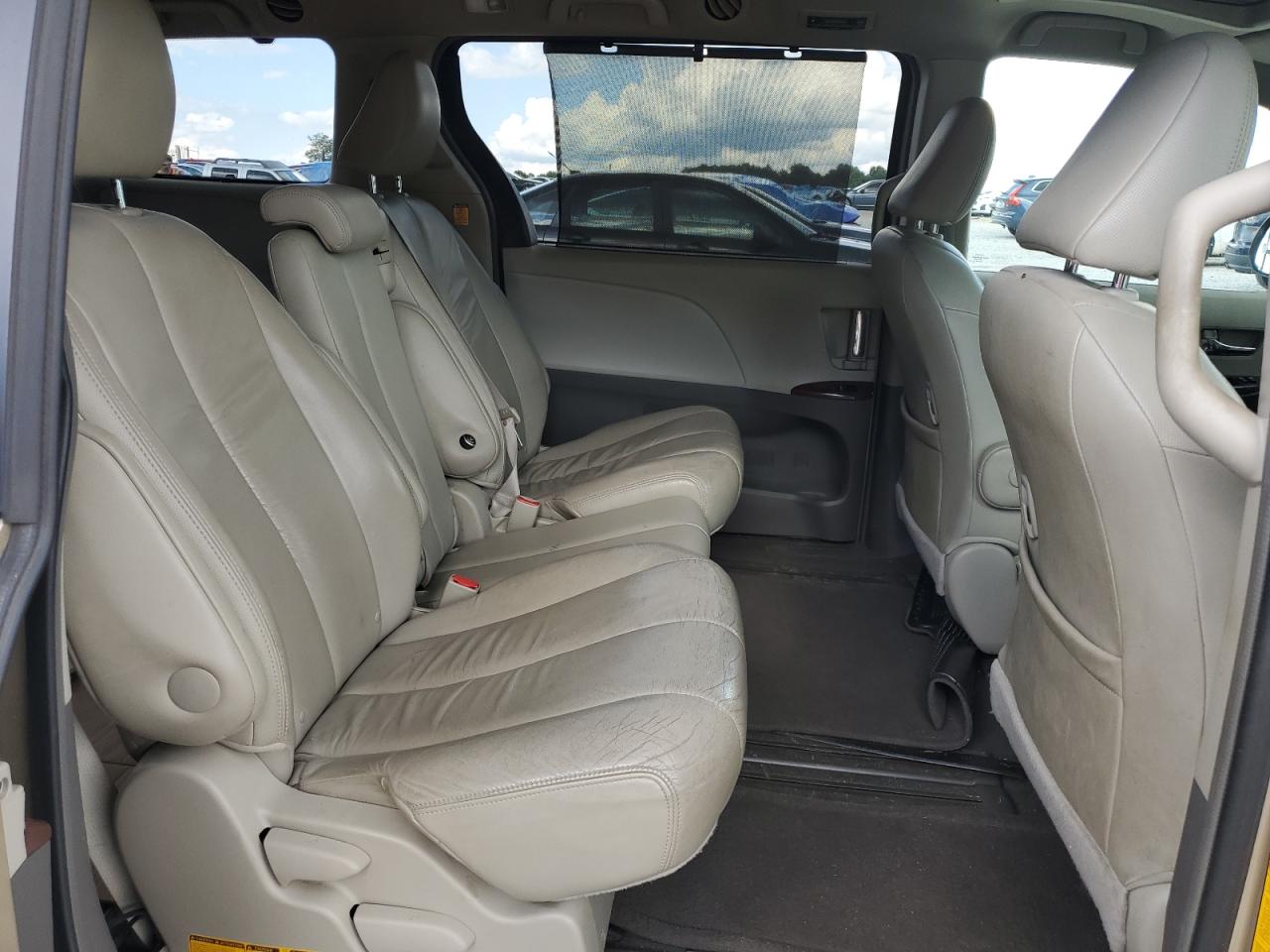 2011 Toyota Sienna Xle VIN: 5TDYK3DC5BS085873 Lot: 65537305