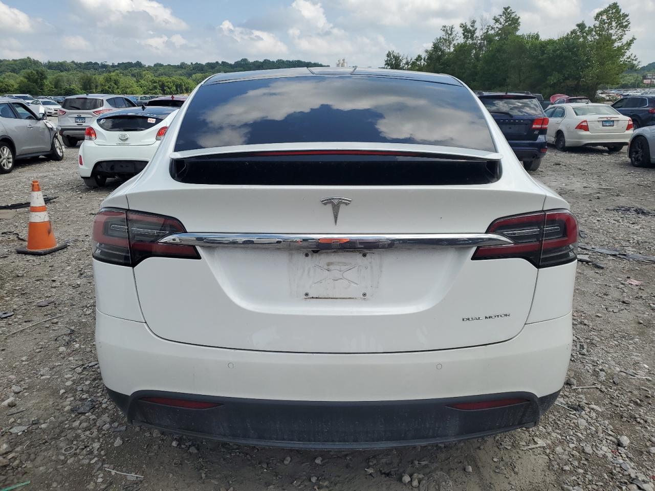 2021 Tesla Model X VIN: 5YJXCDE26MF321930 Lot: 64676215