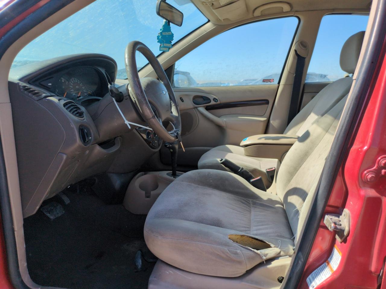 2000 Ford Focus Zts VIN: 1FAHP3832YW285233 Lot: 63702085