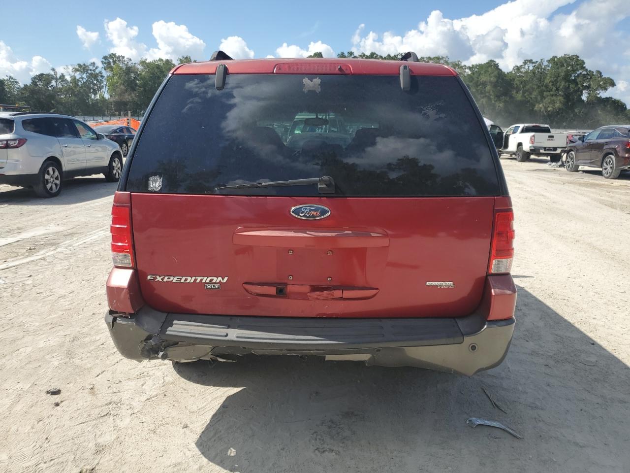 1FMFU16575LA76548 2005 Ford Expedition Xlt