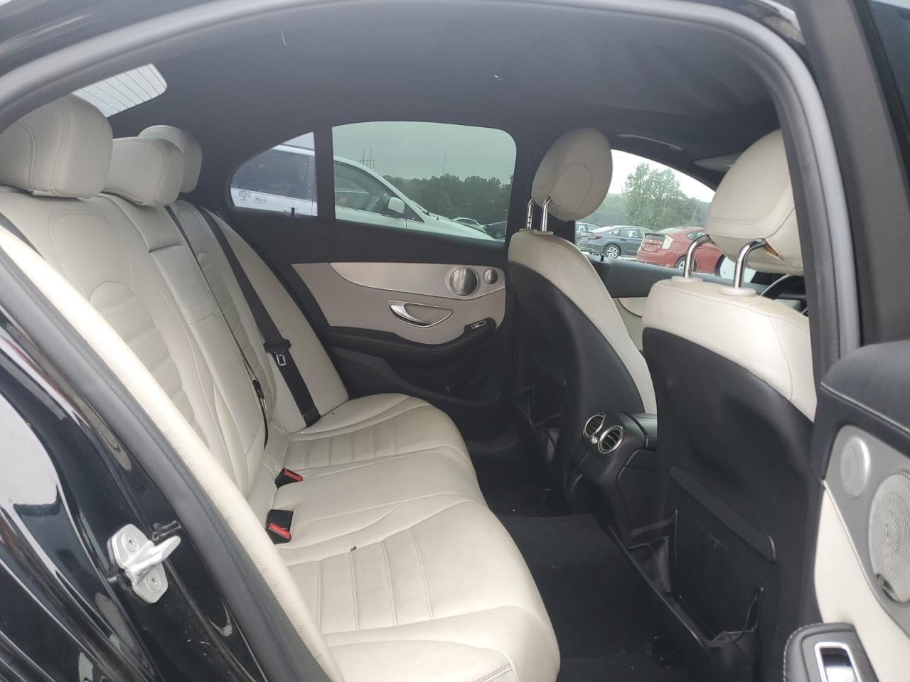 2015 Mercedes-Benz C 300 4Matic VIN: 55SWF4KB0FU026394 Lot: 63315925