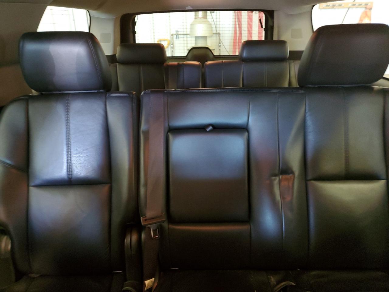 2014 Chevrolet Suburban K1500 Lt VIN: 1GNSKJE73ER186710 Lot: 63671825