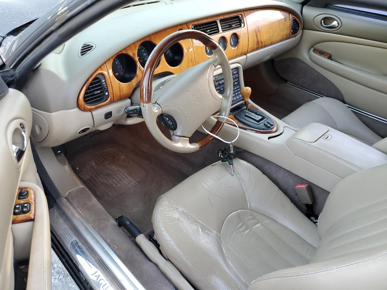 1998 Jaguar Xk8 VIN: SAJGX5240WC025982 Lot: 63363405