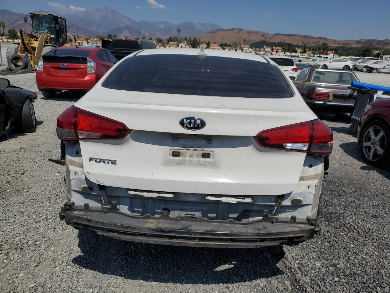2018 Kia Forte Lx VIN: 3KPFK4A70JE281135 Lot: 65284045