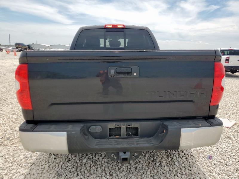  TOYOTA TUNDRA 2018 Czarny